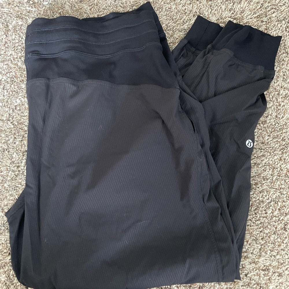 Black - Lululemon Like New Dance Studio Jogger